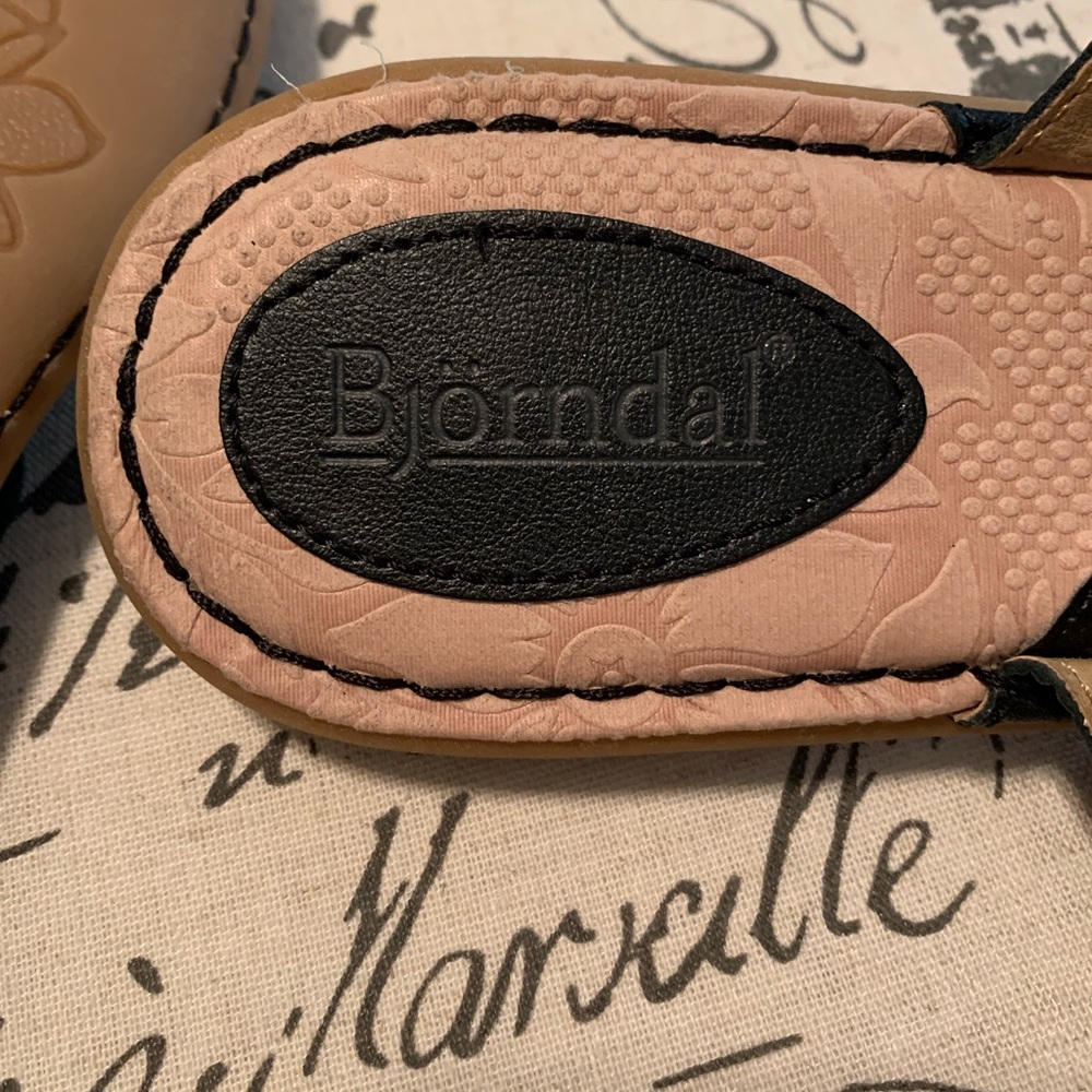 SOLD Bjorndal Blossom sandals - Picture 4 of 9